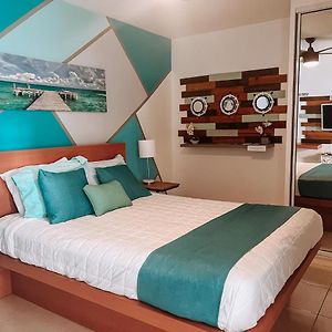 Aqua Marina Beach Club